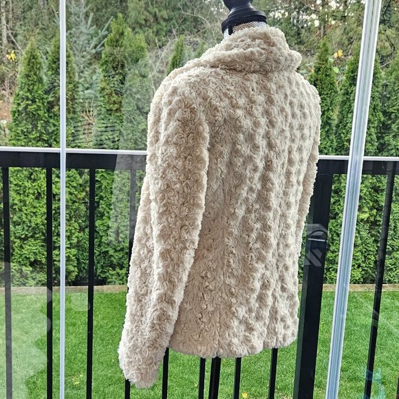 MICHAEL KORS Faux Fur Jacket - Picture 4 of 9